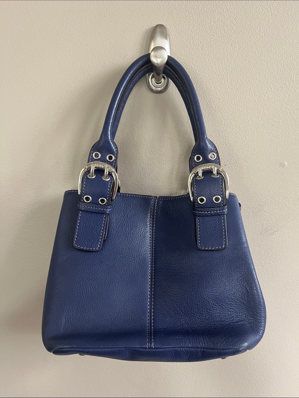 Tignanello Perfect 10 royal blue leather shoulder bag